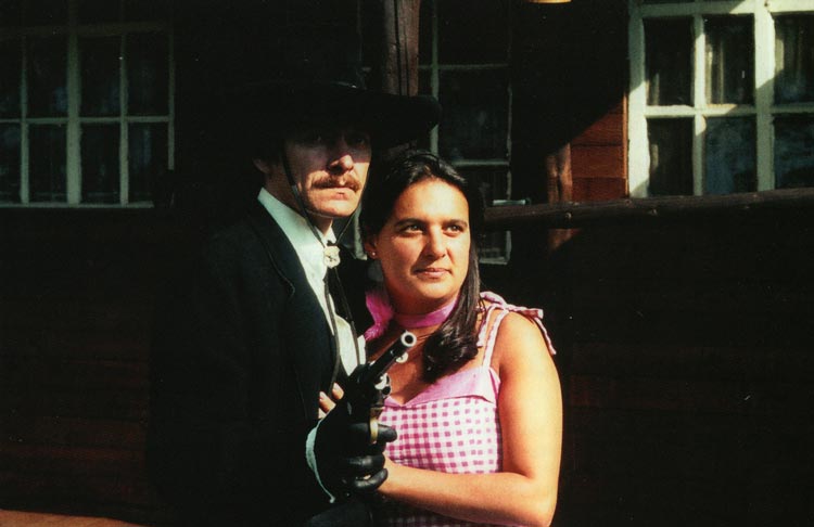 Karel Biddeloo as Johnny Rebel