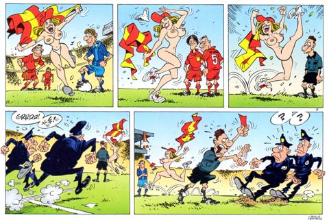 Rooie Oortjes by Gurcan Gürsel