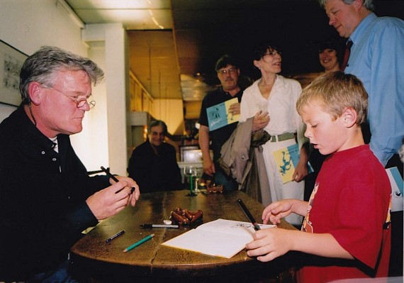 Willem Vleeschouwer in Galerie Lambiek (juni 2001)