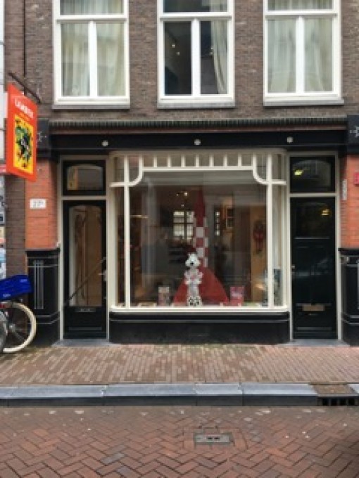 Lambiek is verhuisd naar de Koningsstraat.